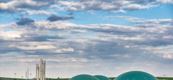 Generation of bioenergy with a biomethane plant under the evening sky